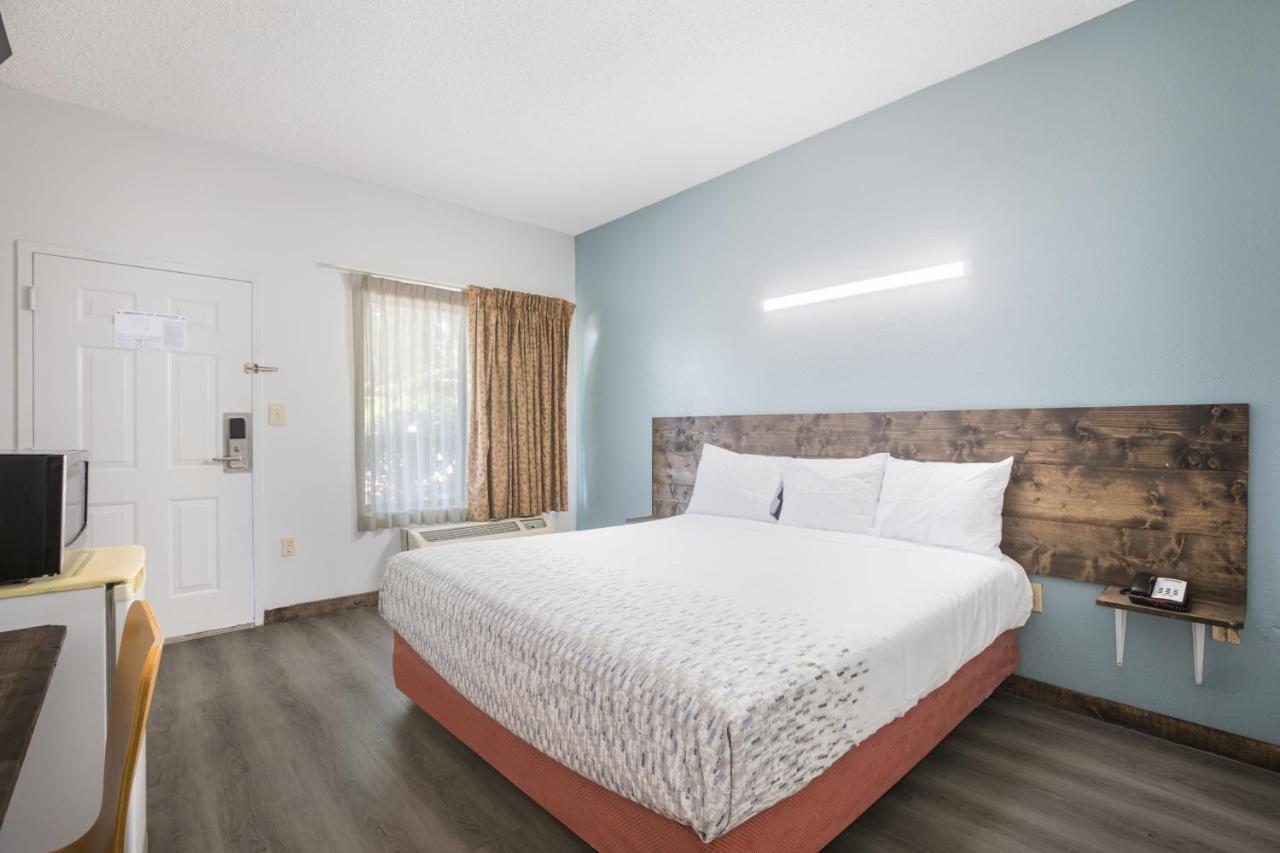 Americas Best Value Inn Stockbridge Zimmer foto