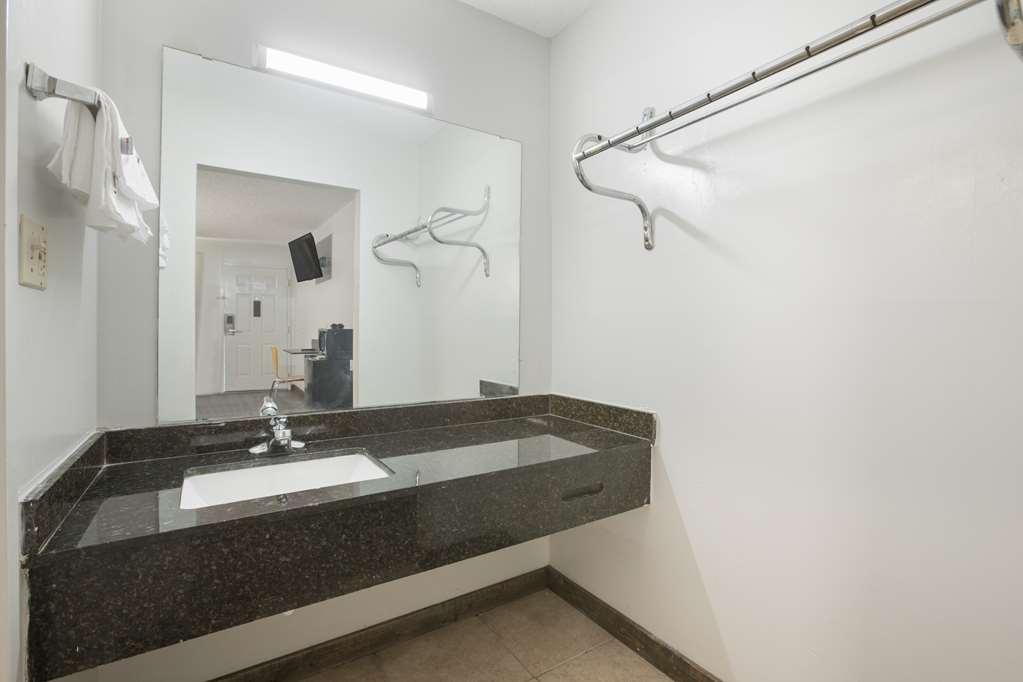 Americas Best Value Inn Stockbridge Zimmer foto